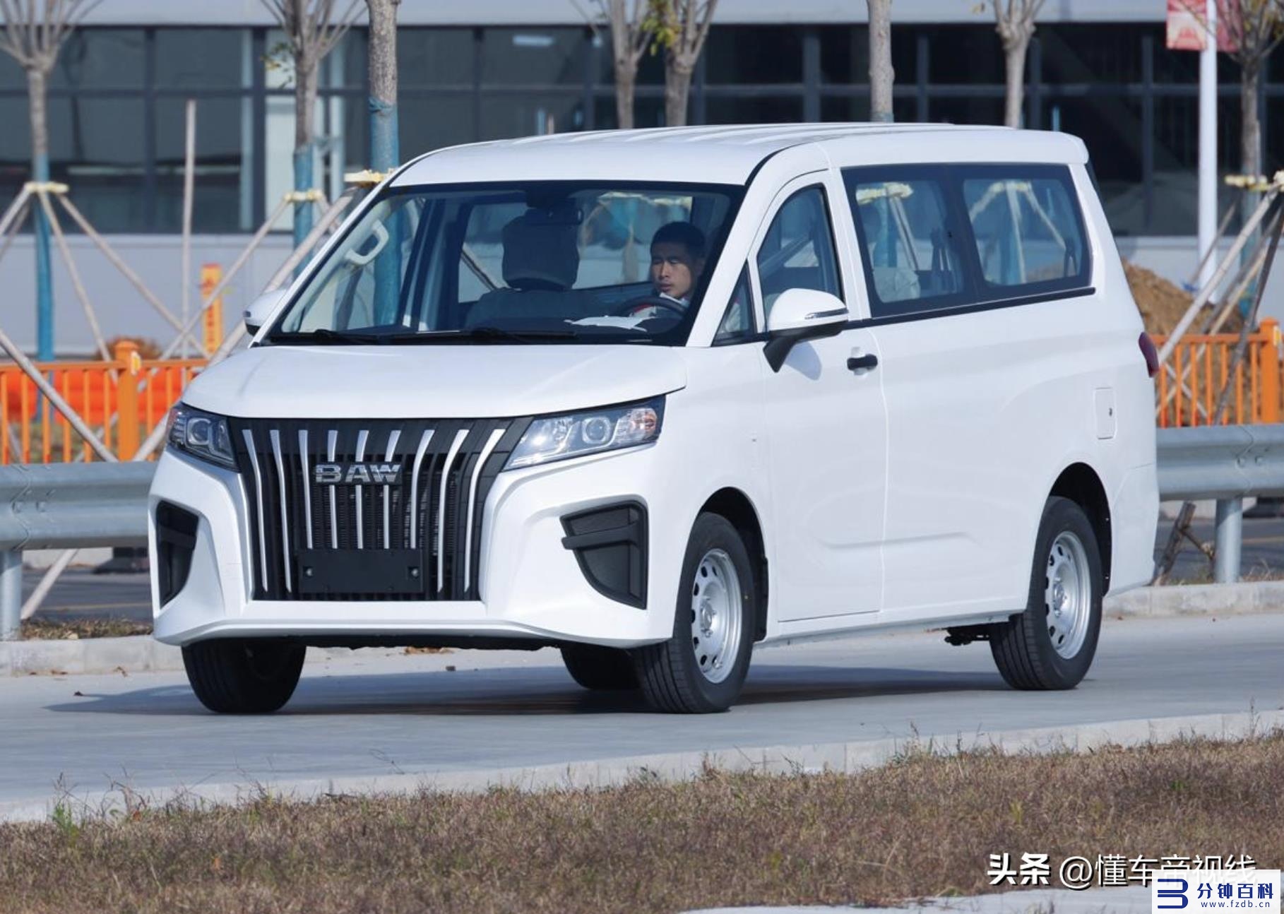 国产mpv商务车大全7座推荐(家用mpv哪款车最好)插图1 国产mpv商务车大全7座推荐(家用mpv哪款车最好)插图1