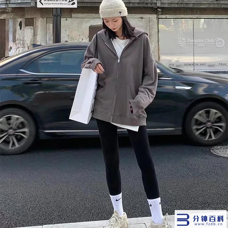 牛奶丝是什么面料,牛奶丝是什么面料,优缺点插图25 牛奶打底裤,软软糯糯,又暖又瘦